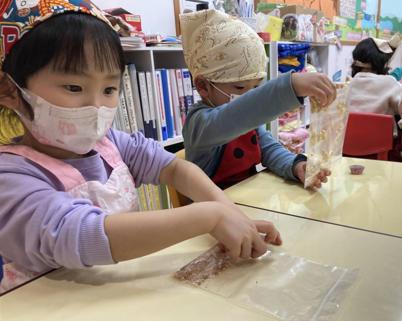 Sweet Sweet Valentine's Day Cooking ☆ Kindy 1