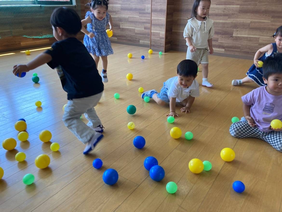 “Let’s Check - Color Sorting!” (色分けゲームに挑戦！) ☆ Preschool (2歳児クラス)