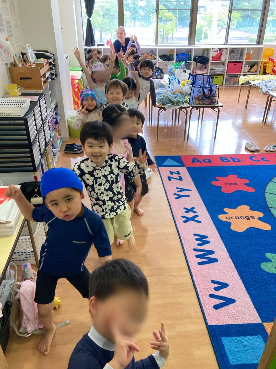 Cool by the Pool! (今年初の水遊び)★Kindy 2（年中クラス）