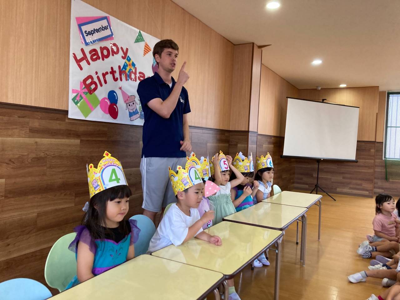 September Birthday Party! (お誕生日会)☆Kindyクラス(年少・年中・年長クラス)